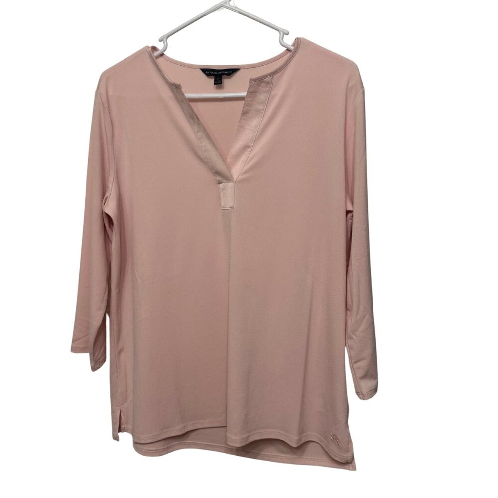 Banana Republic Pale Pink Flowy Blouse